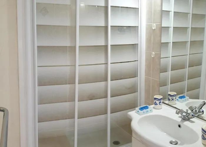 2 Pieces + Mezzanine Avec Parking Et Climatisation, Proche - - Fr-1-388-36 Apartmán